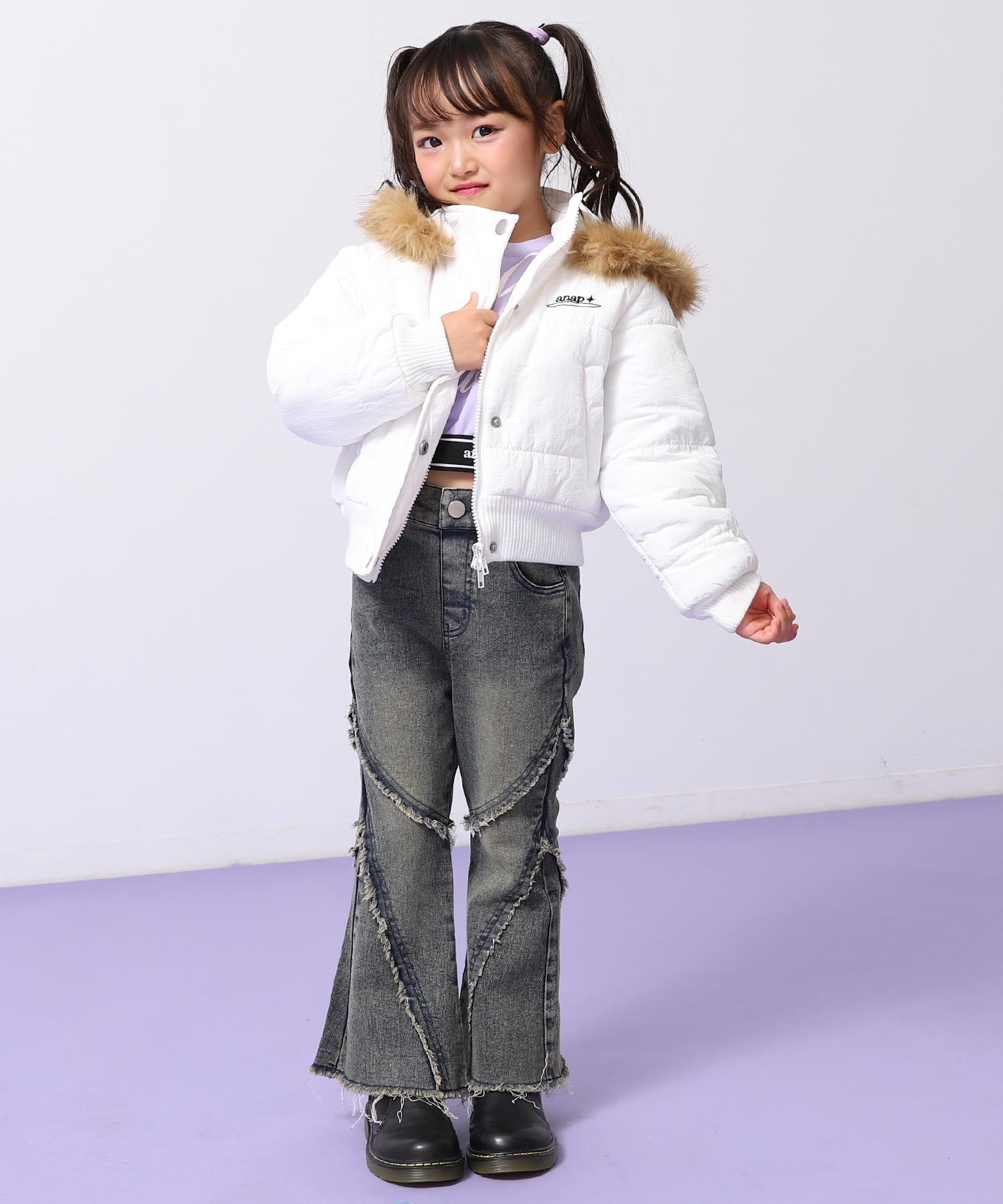 ホワイト(110サイズ着用/身長：約112cm)