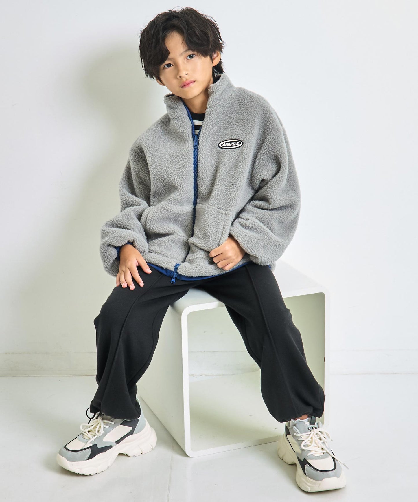 ネイビー(130サイズ着用/身長：約130cm)