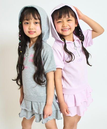 ライトグレー(110サイズ着用/身長：約106cm)
ライトピンク(110サイズ着用/身長：約103cm)