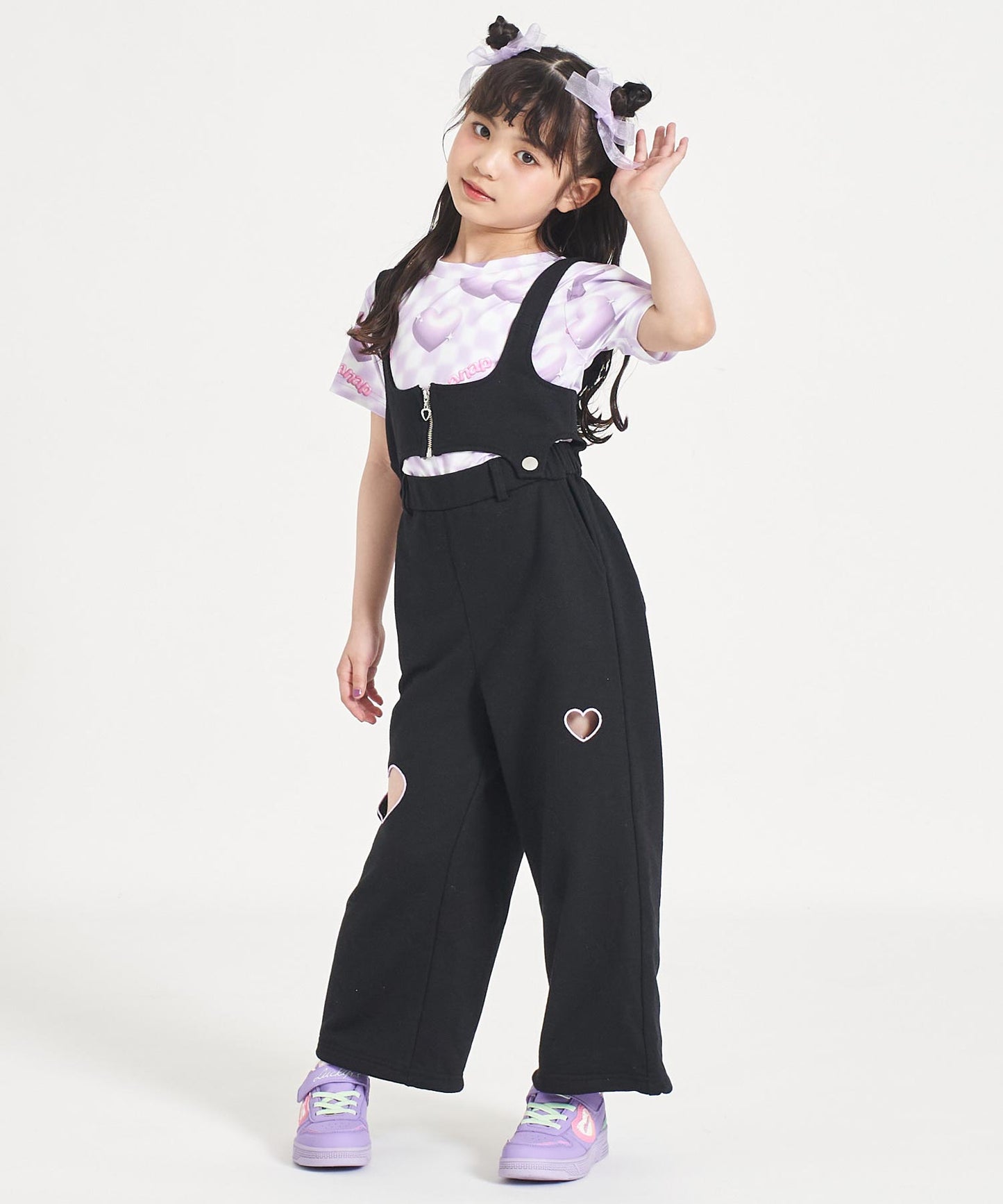 ブラック(120サイズ着用/身長：約123cm)
