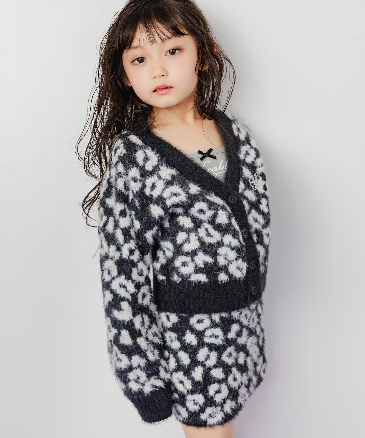 ブラック(110サイズ着用/身長：約106cm)