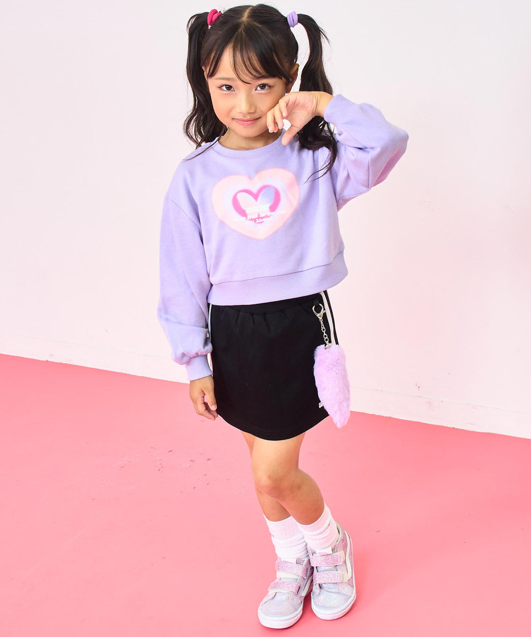 ブラック(110サイズ着用/身長：約115cm)