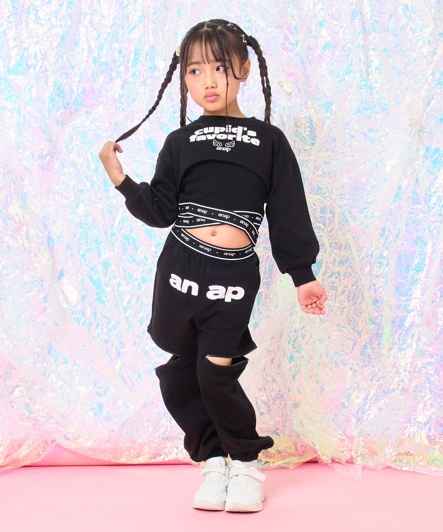 ブラック(110サイズ着用/身長：約115cm)