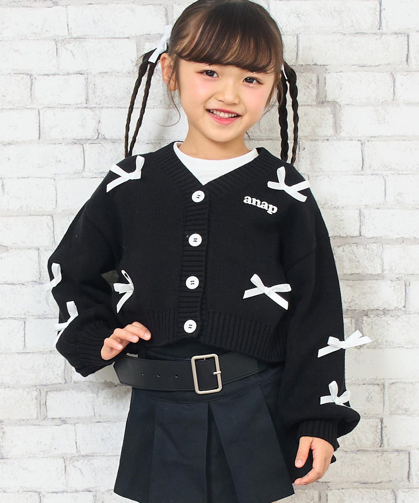 ブラック(110サイズ着用/身長：約113cm)