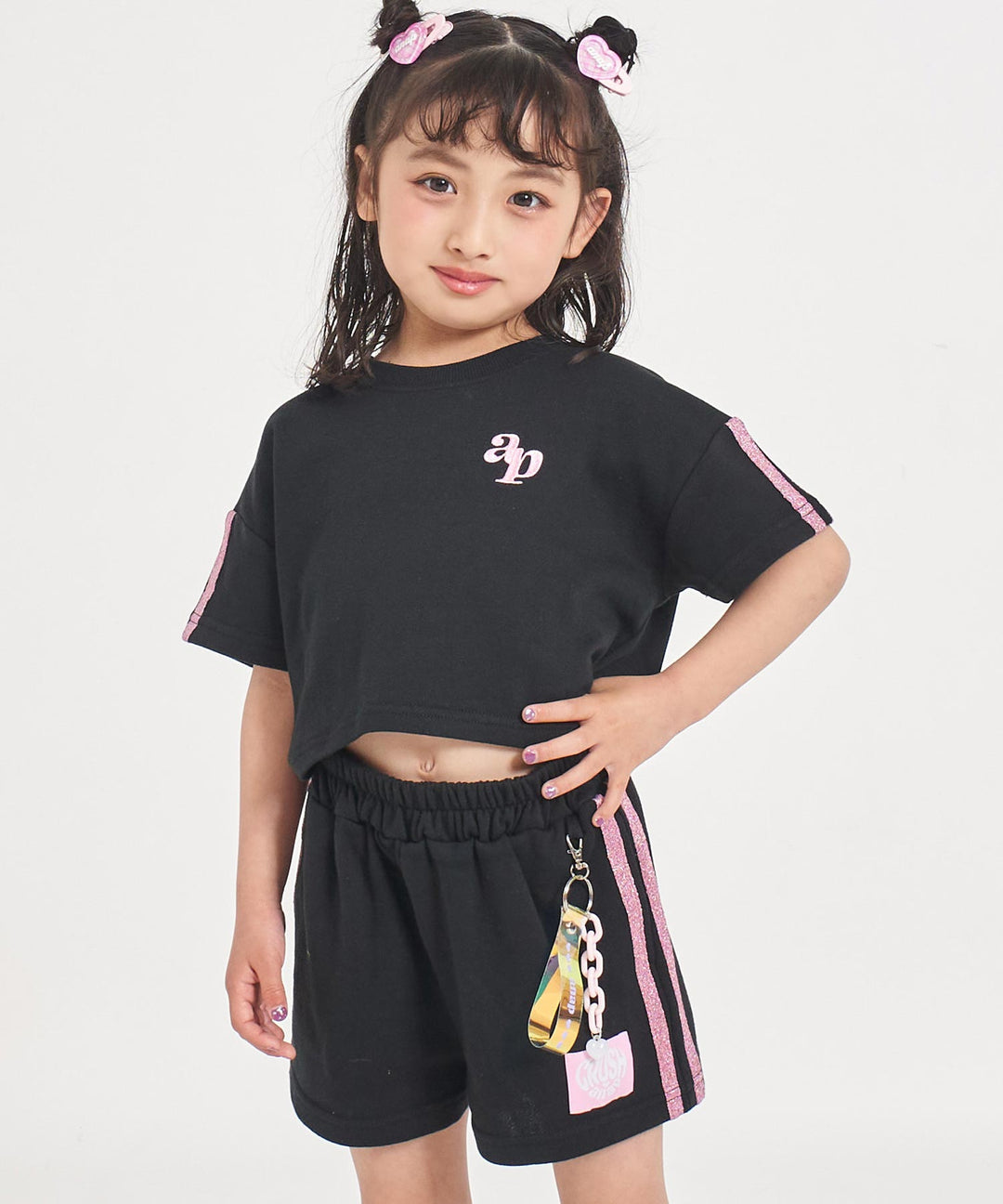 ブラック(110サイズ着用/身長：約109cm)