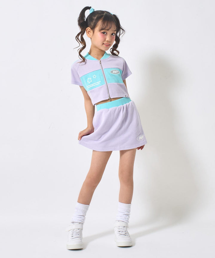 ラベンダー(120サイズ着用/身長：約128cm)