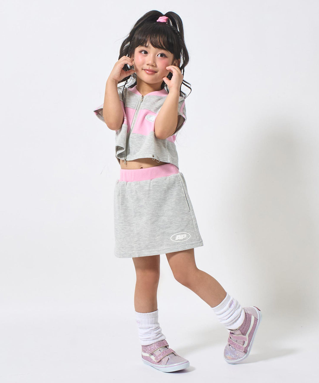 ライトグレー(110サイズ着用/身長：約110cm)
