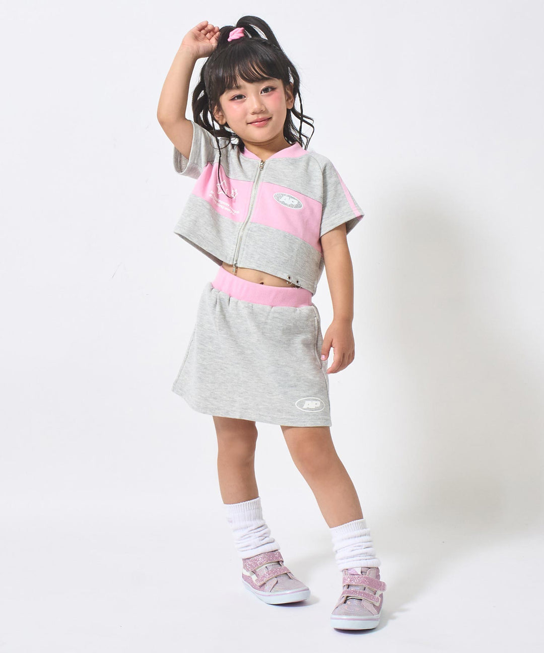 ライトグレー(110サイズ着用/身長：約110cm)