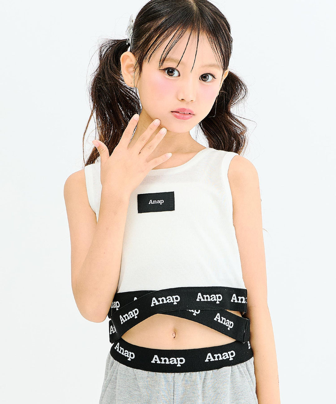 セットのタンクトップ(130サイズ着用/身長：約128cm)