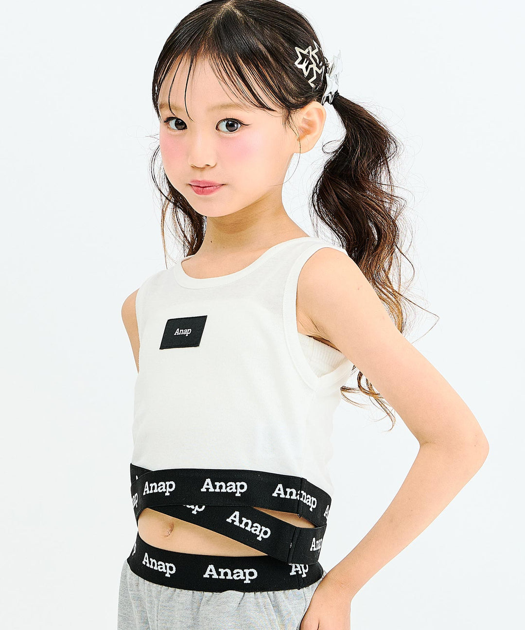 セットのタンクトップ(130サイズ着用/身長：約128cm)
