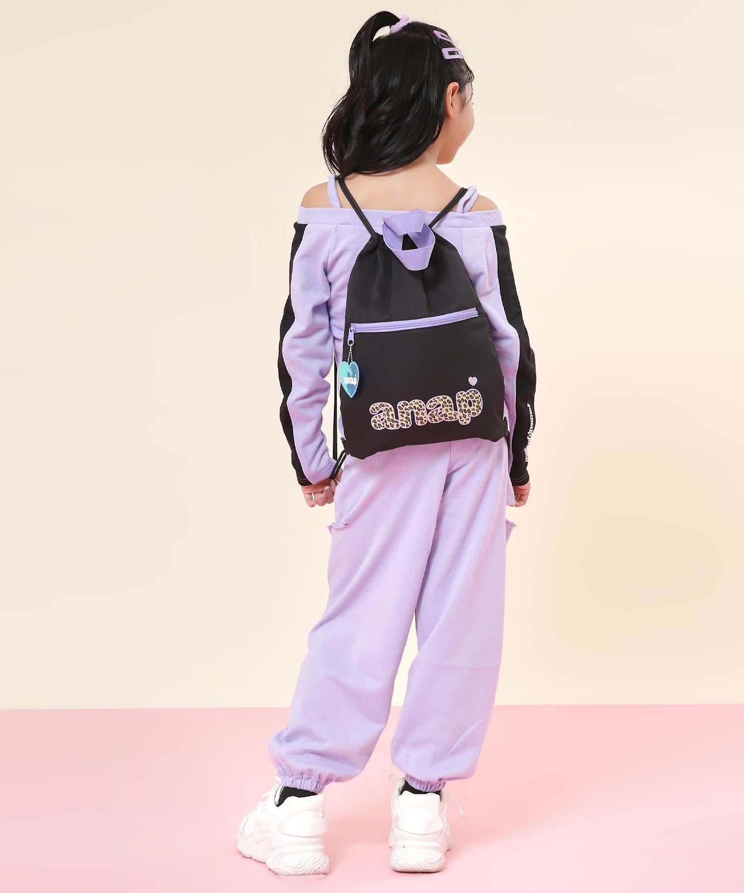 ブラック(身長：約128cm)