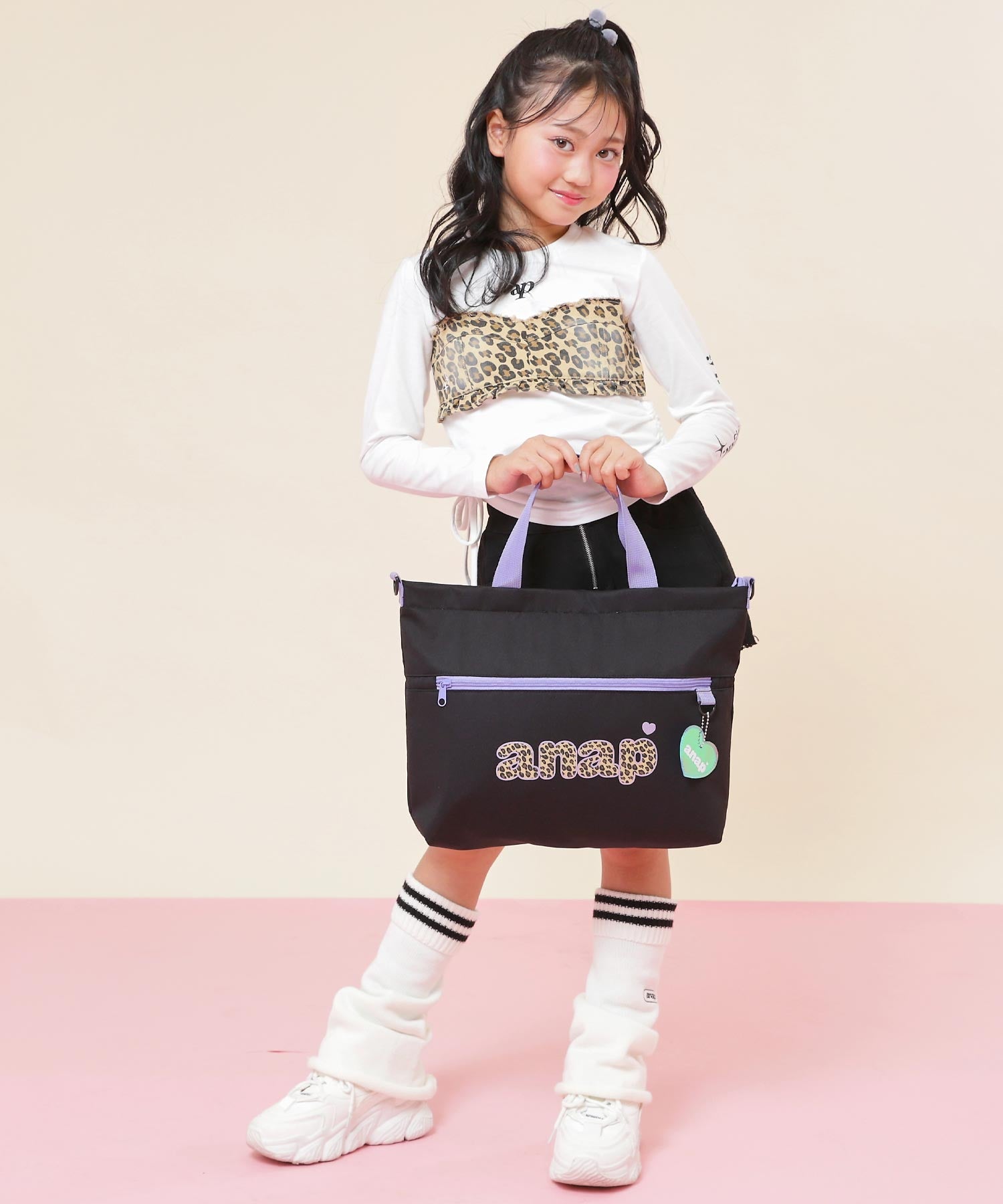 ブラック(身長：約128cm)