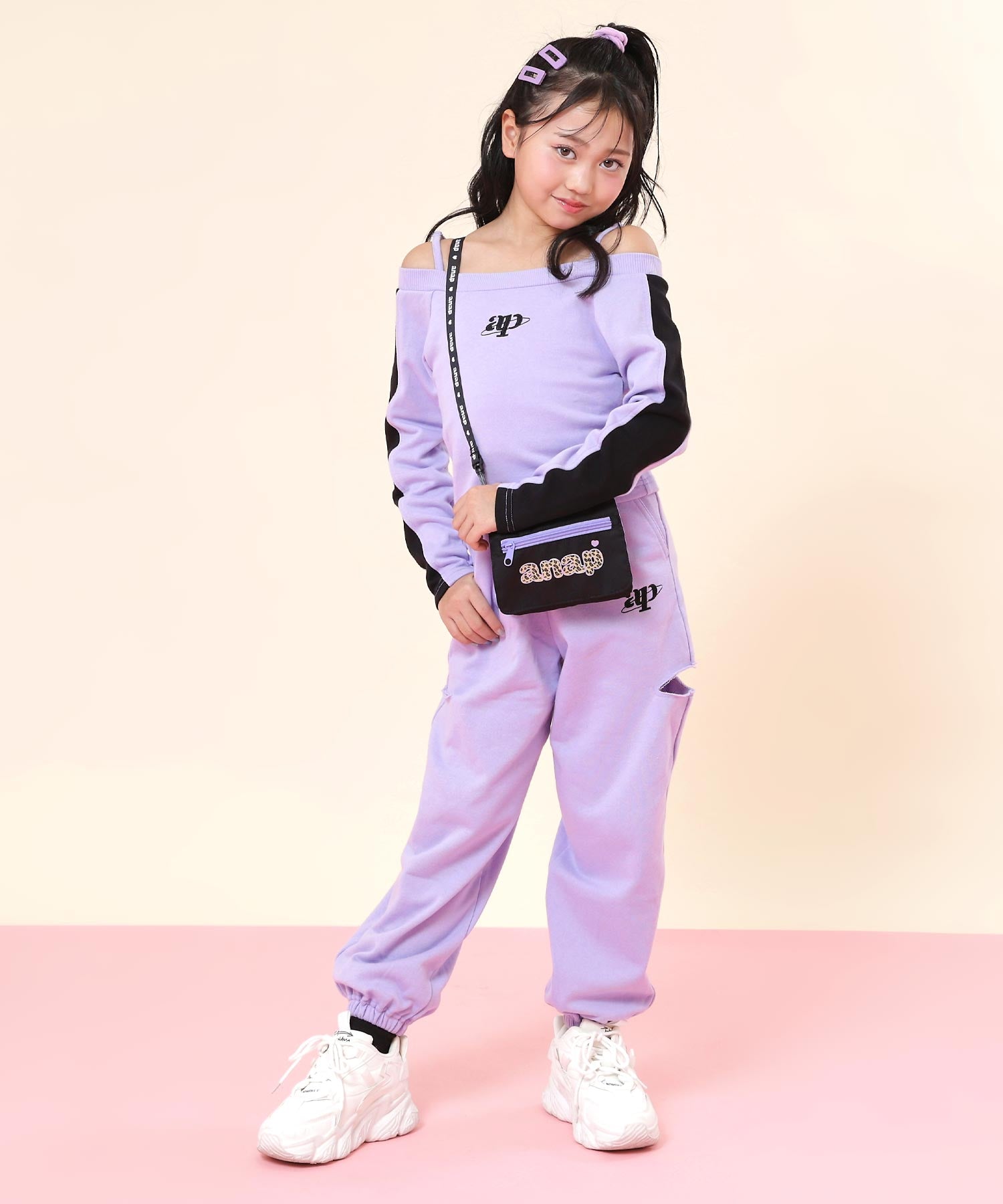 ブラック(身長：約128cm)