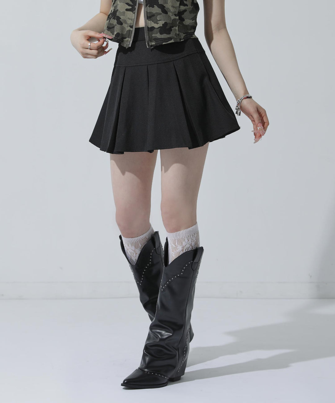 ブラック