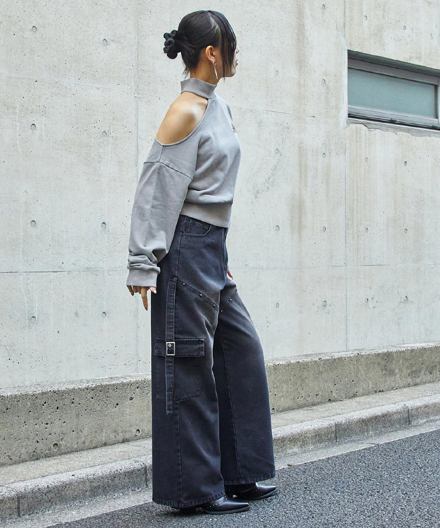 アッシュブラック