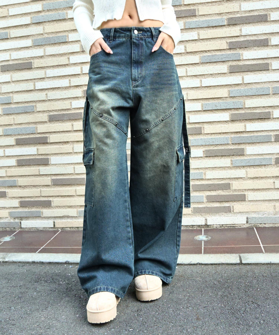 ブルー