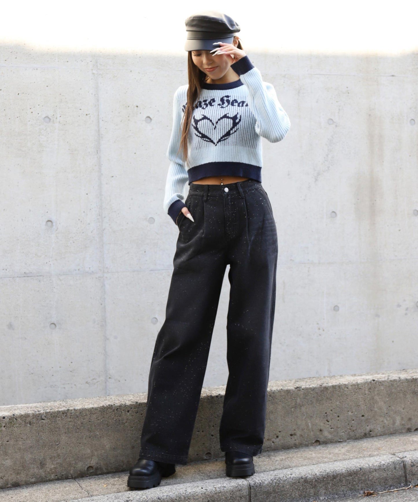 アッシュブラック