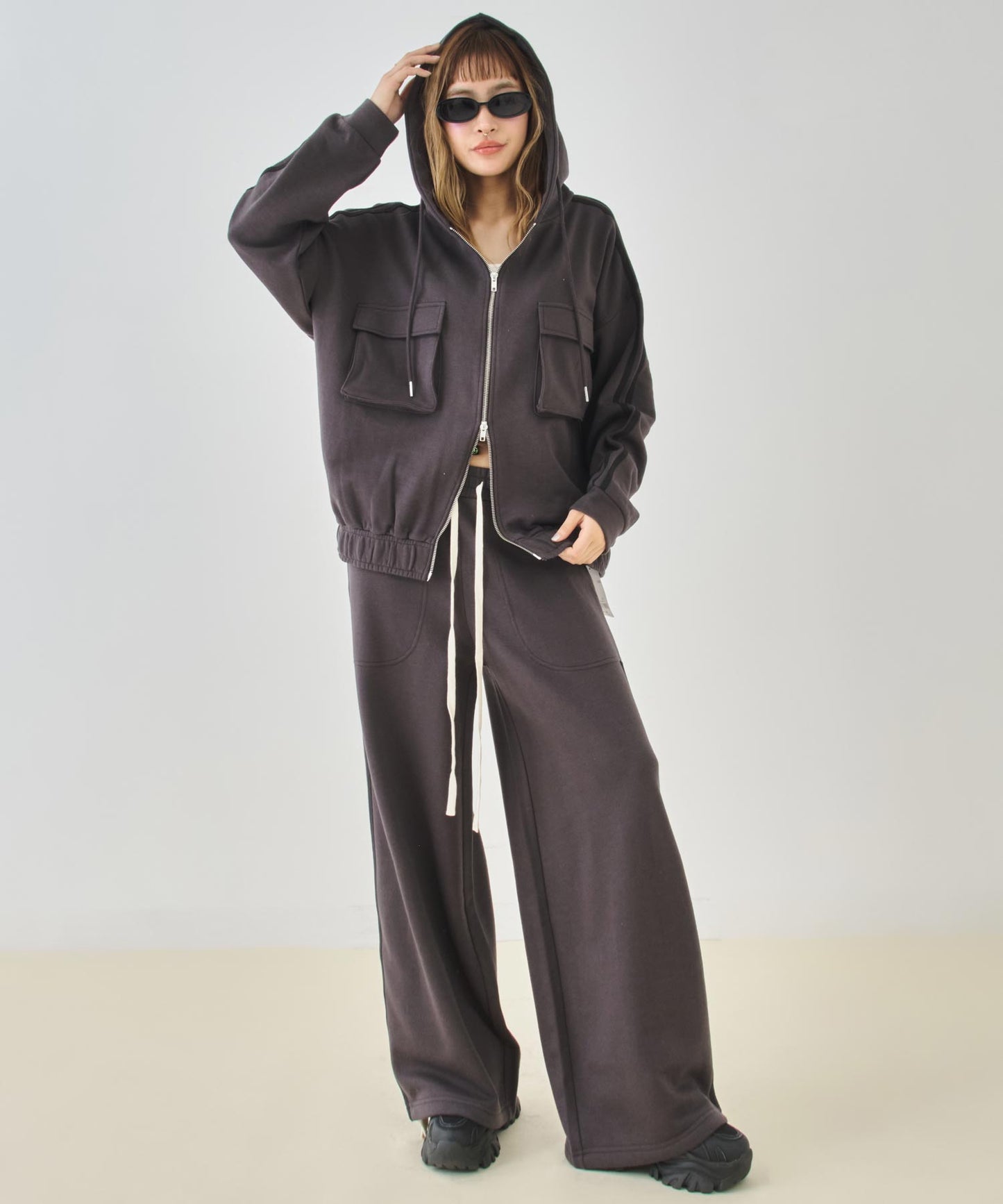 アッシュブラック