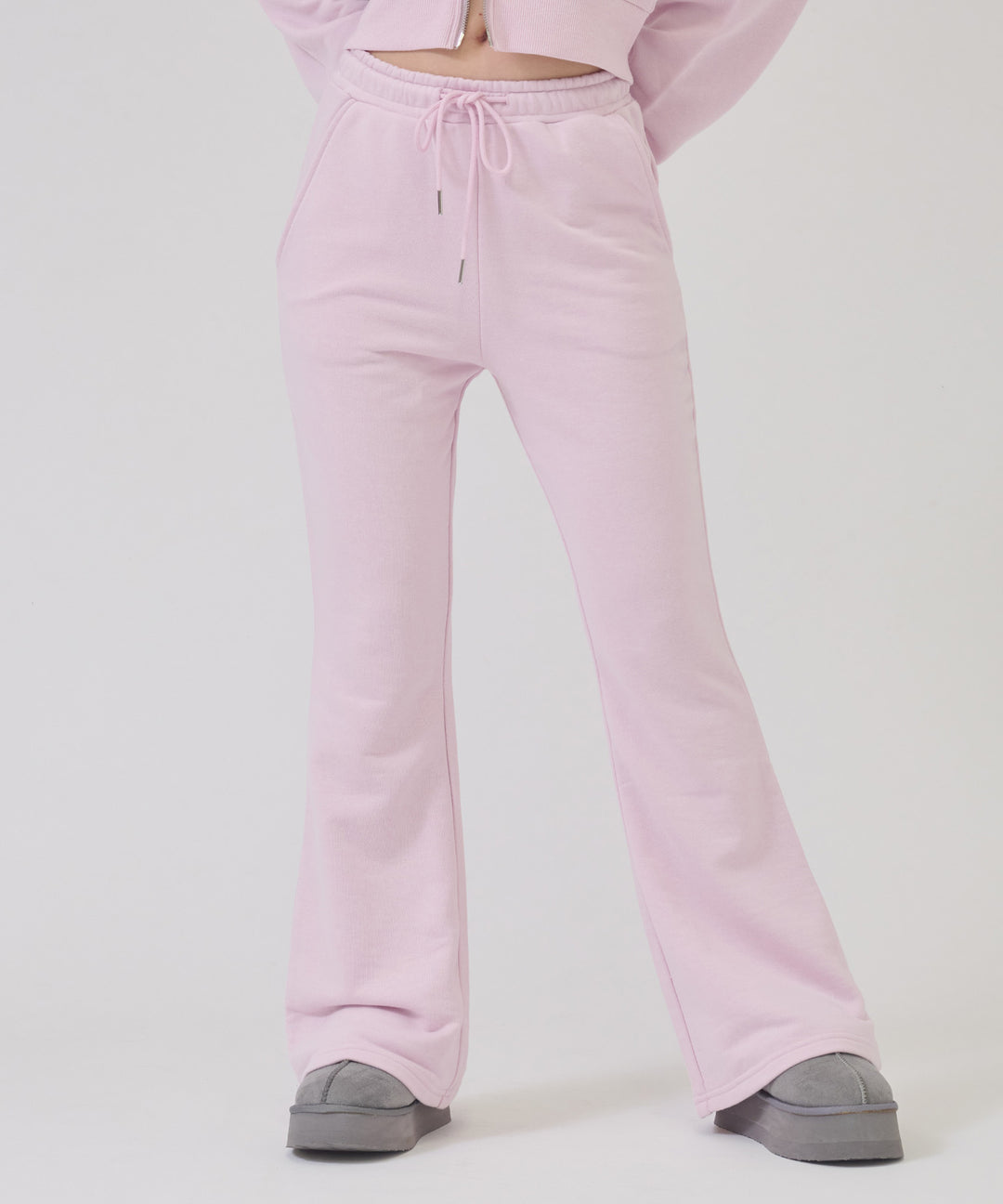 ピンク(身長：約163cm)