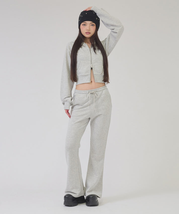 グレー(身長：約163cm)