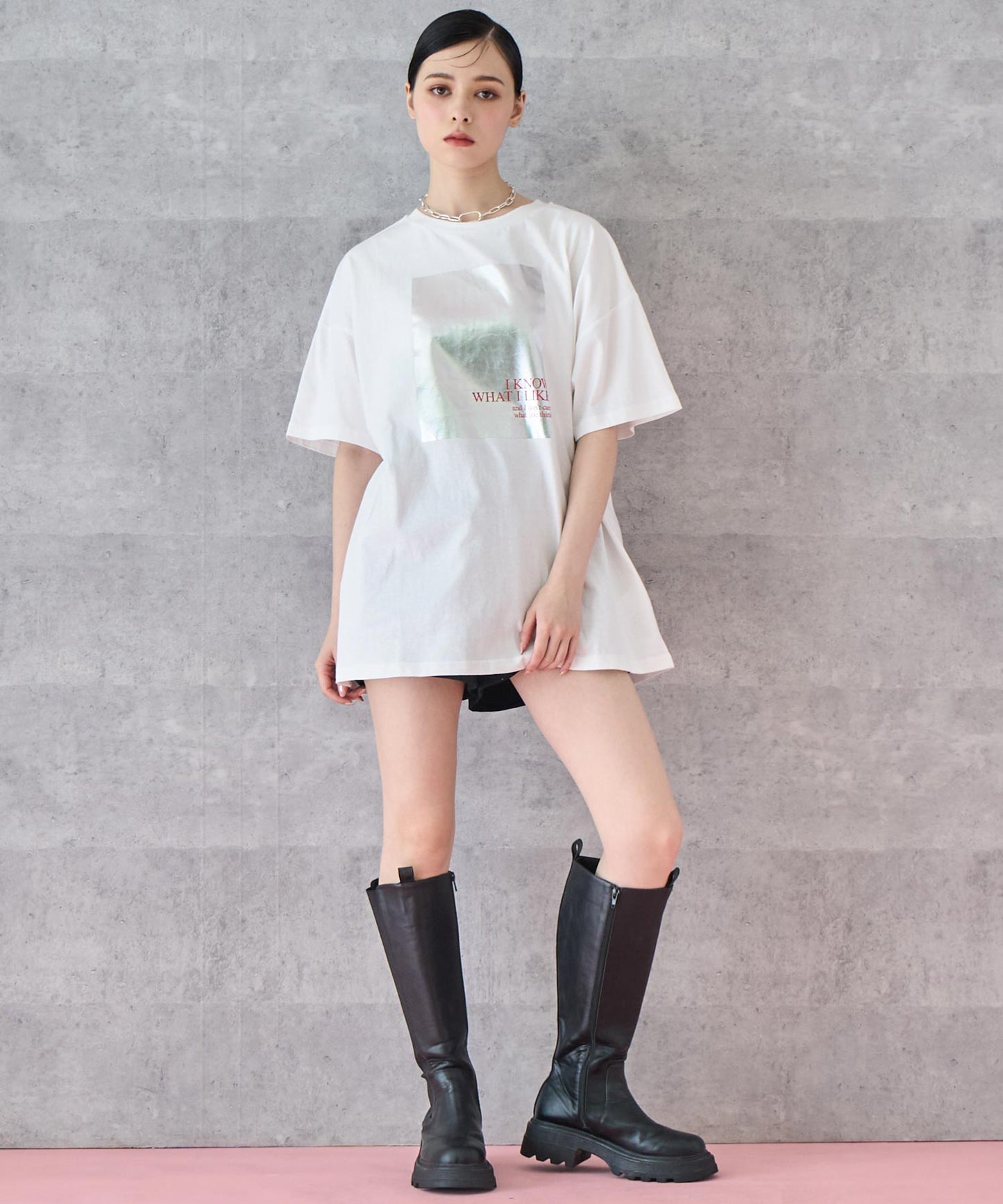 メタリック 箔 プリント × カラー ロゴ オーバー サイズ Tシャツ 793-9227