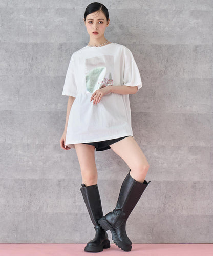 メタリック 箔 プリント × カラー ロゴ オーバー サイズ Tシャツ 793-9227