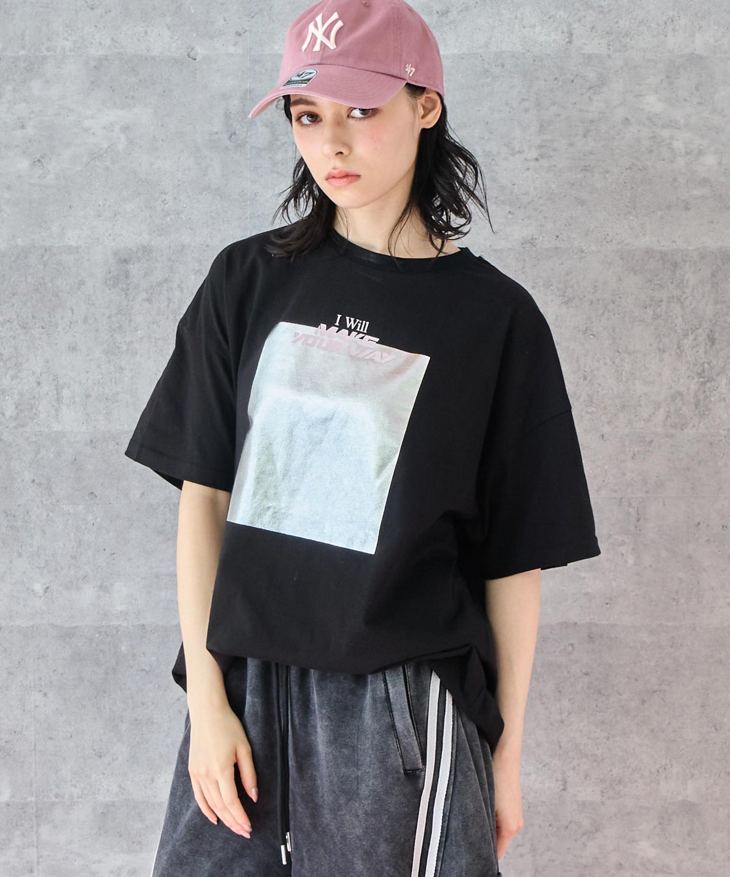メタリック 箔 プリント × カラー ロゴ オーバー サイズ Tシャツ 793-9227