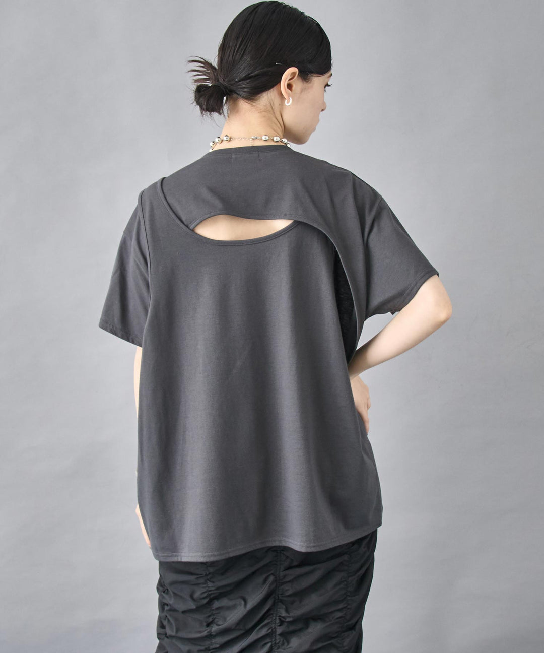 バック オープン デザイン Tシャツ 793-9254