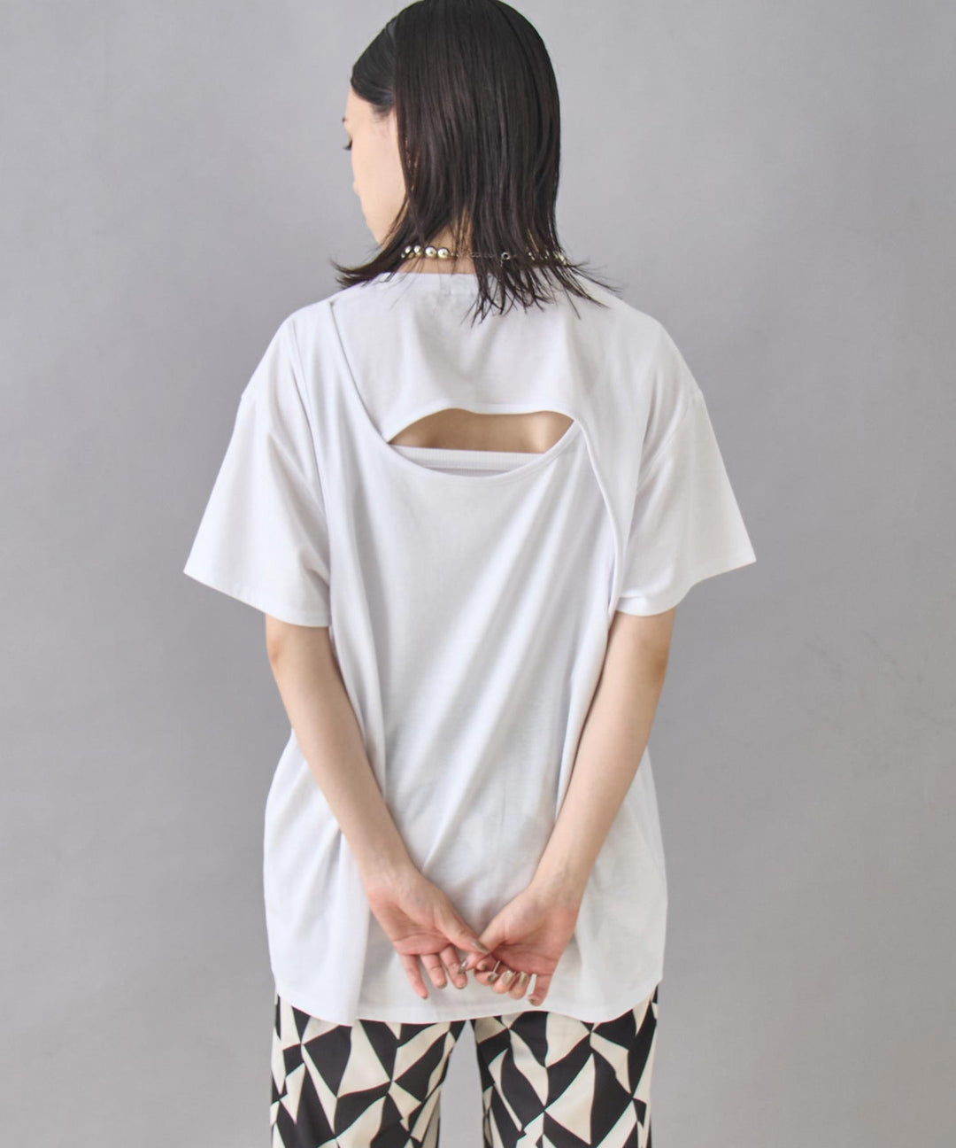 バック オープン デザイン Tシャツ 793-9254