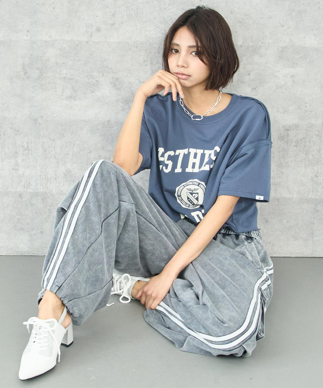 ネイビー
