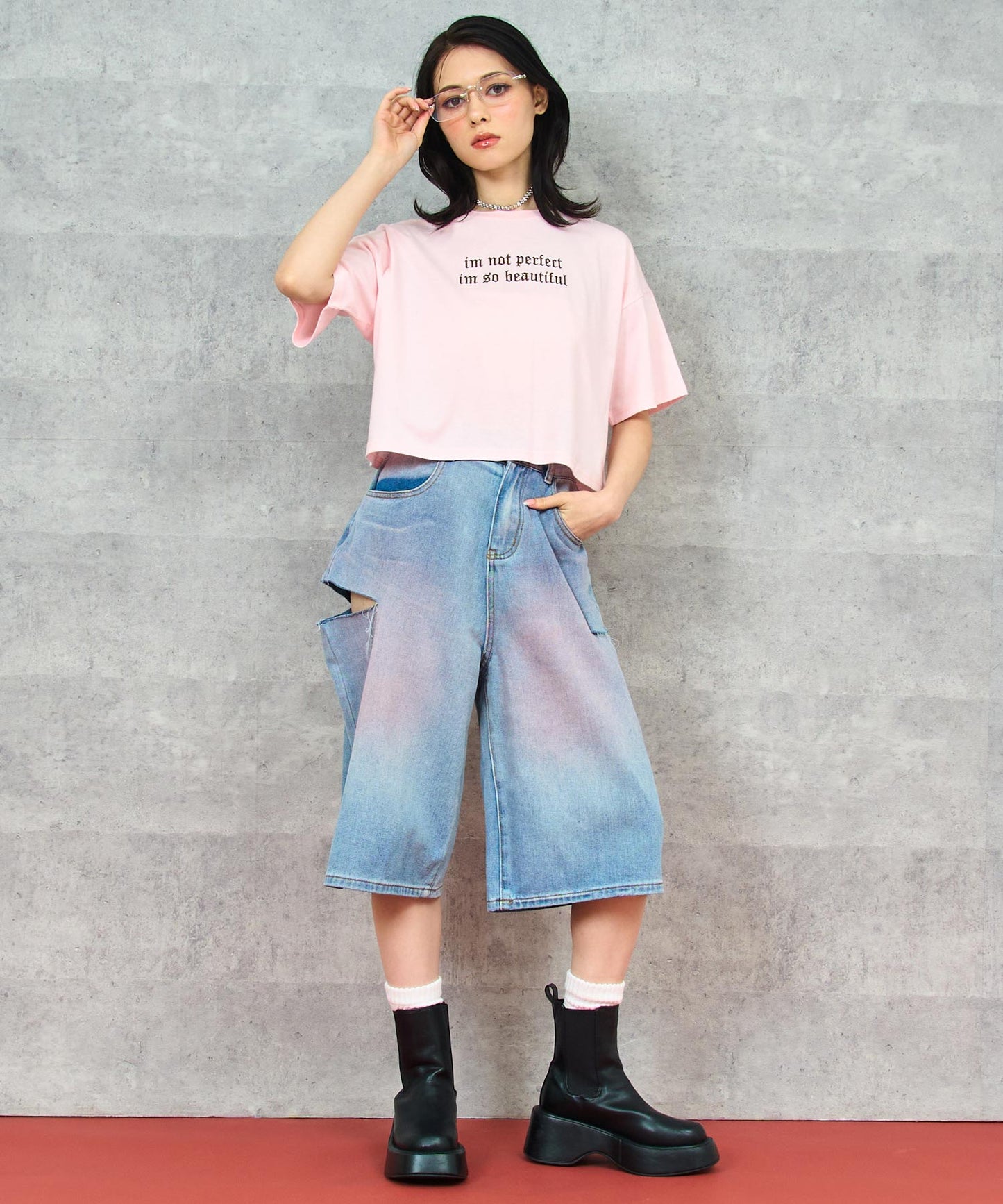 ピンク