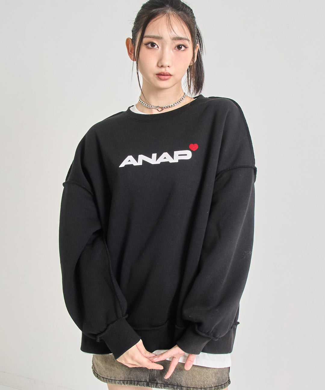 ブラック