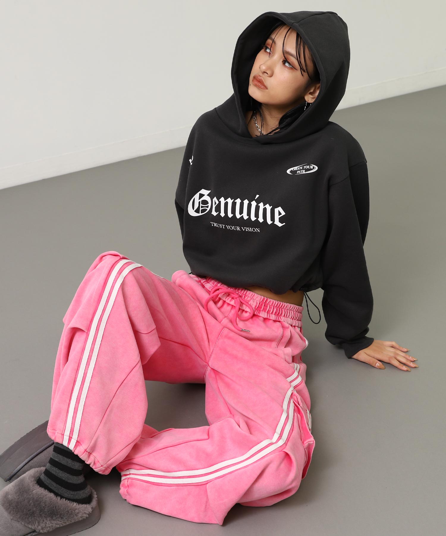 アッシュブラック