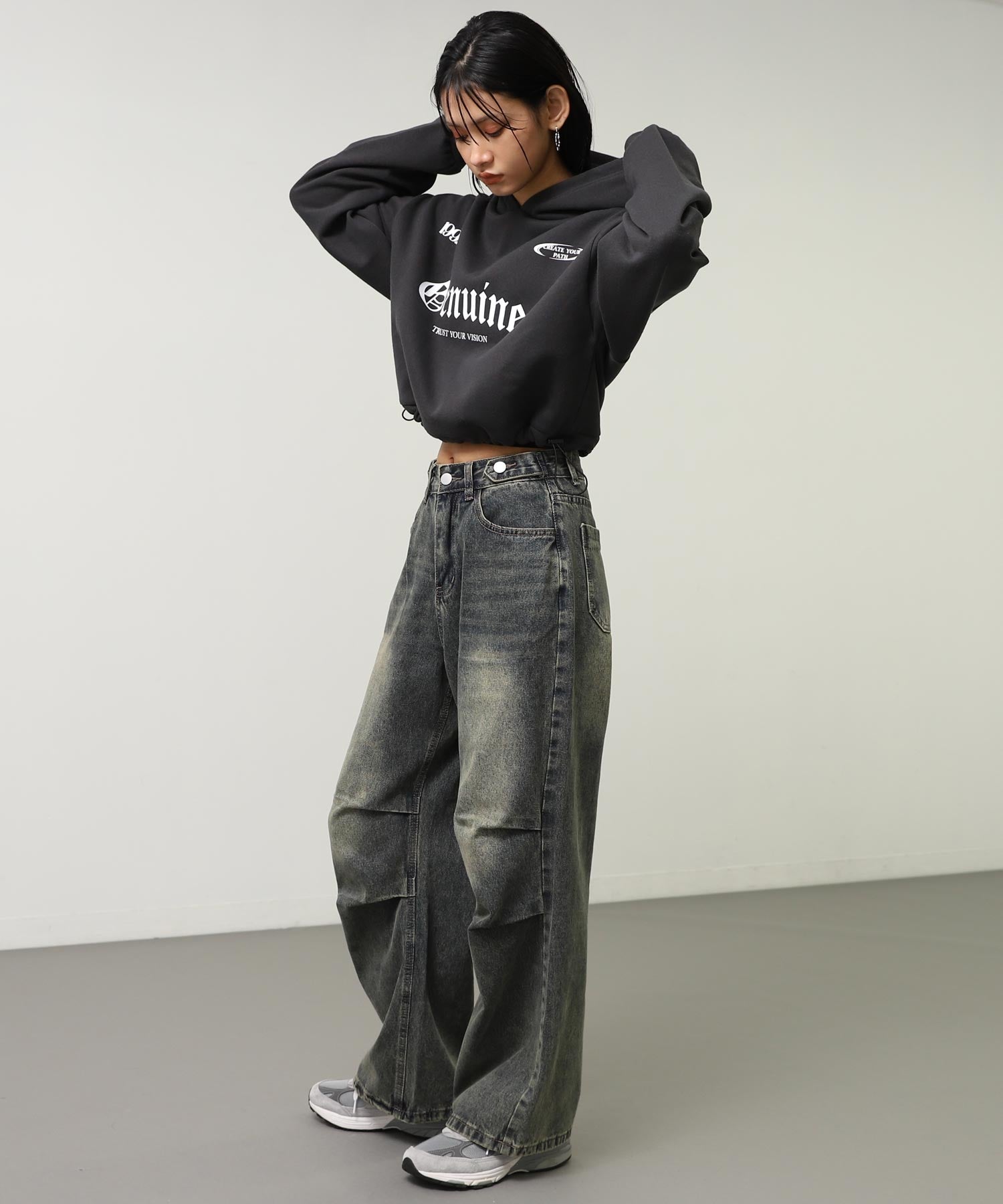 アッシュブラック