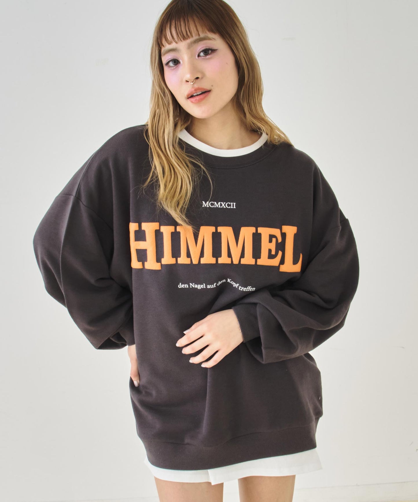 アッシュブラック