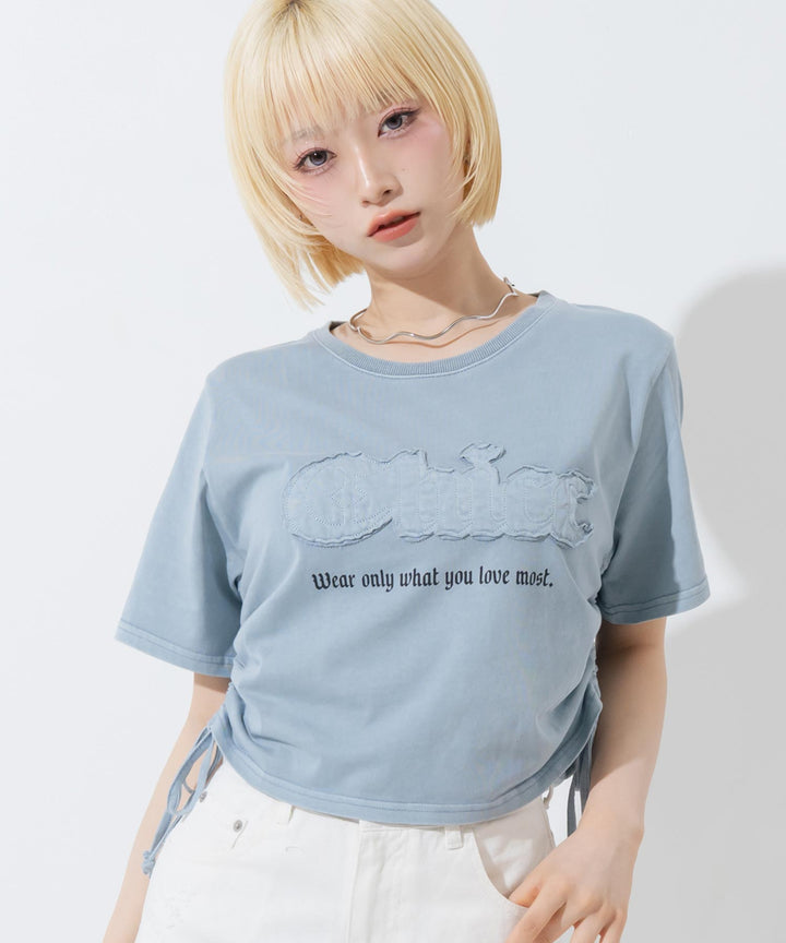 ブルー