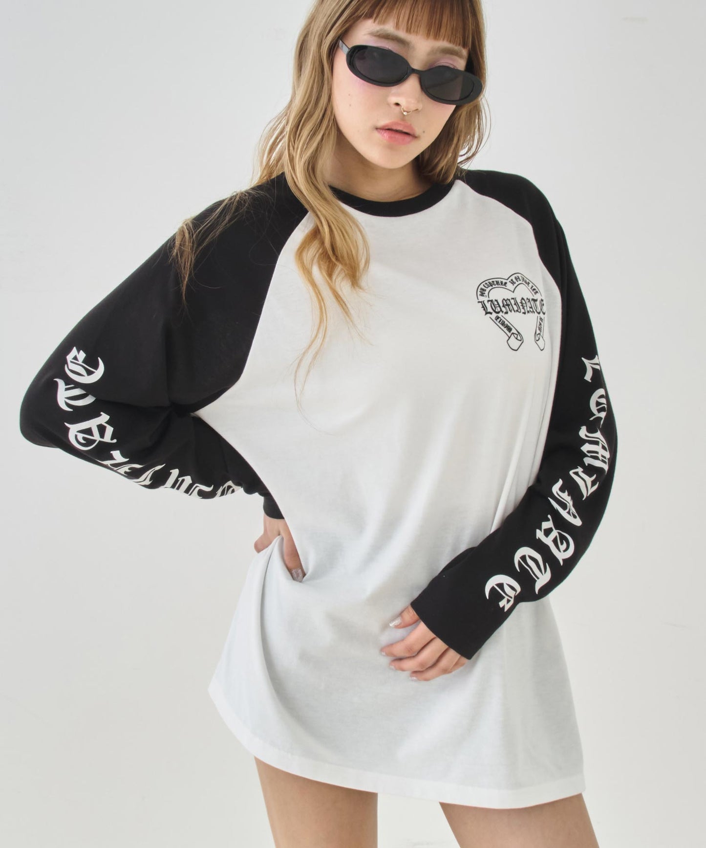 ホワイト/ブラック