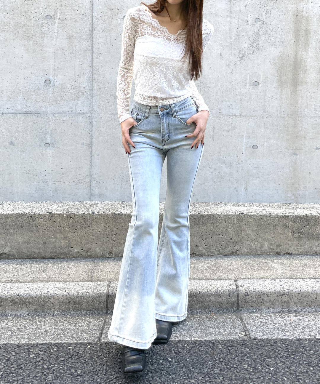 ホワイト(身長：約165cm)