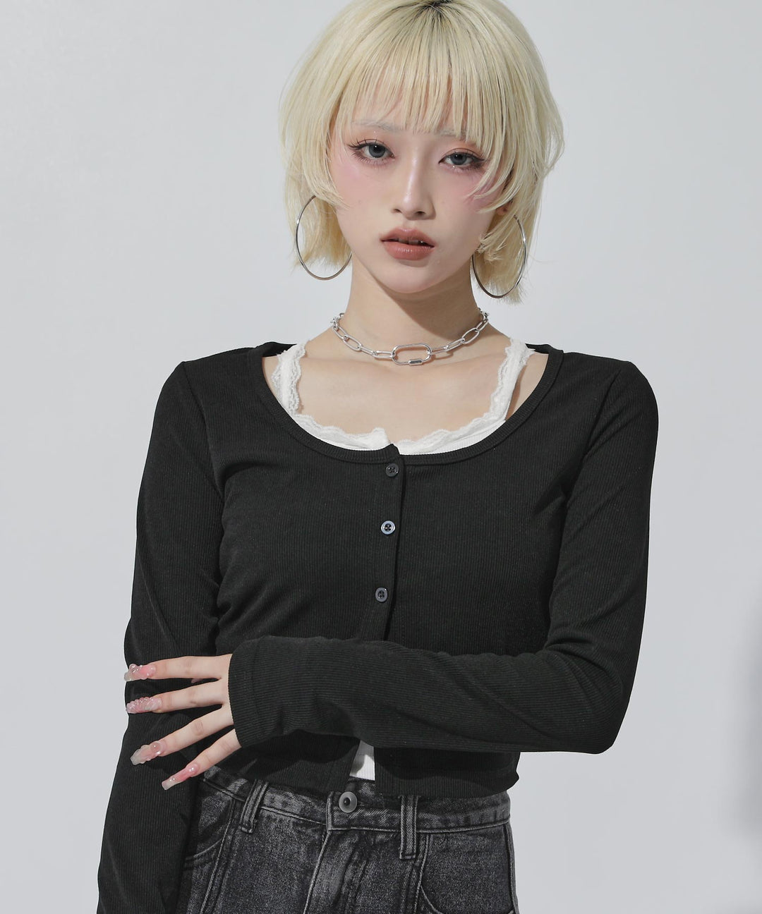 ブラック