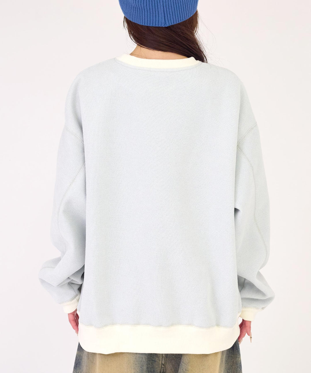 アイボリー(身長：約163cm)