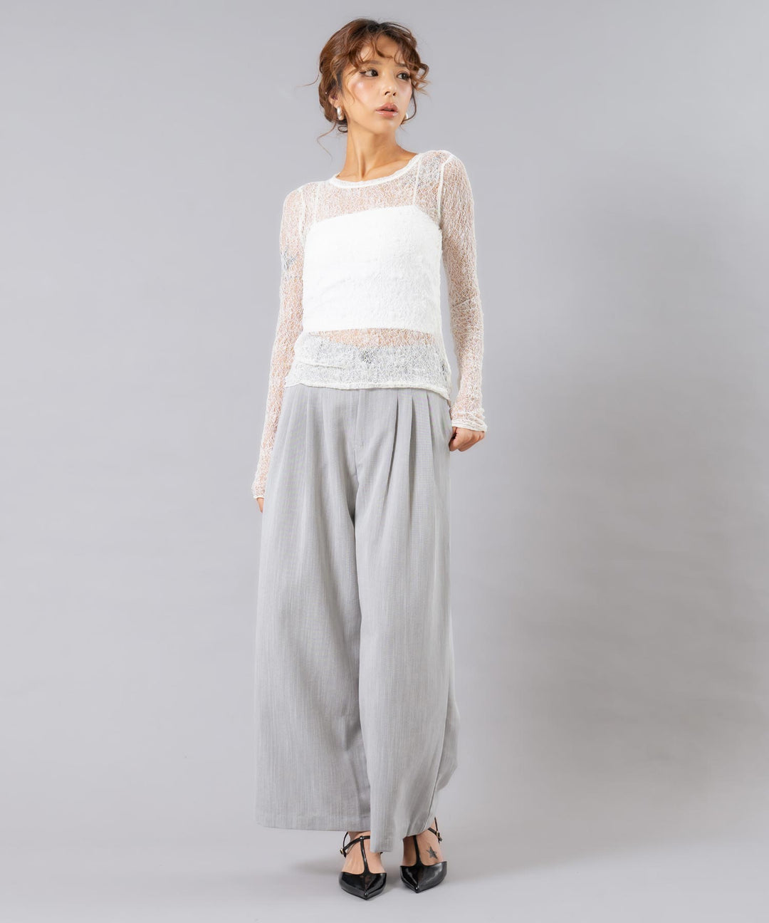 オフホワイト(身長：約169cm)