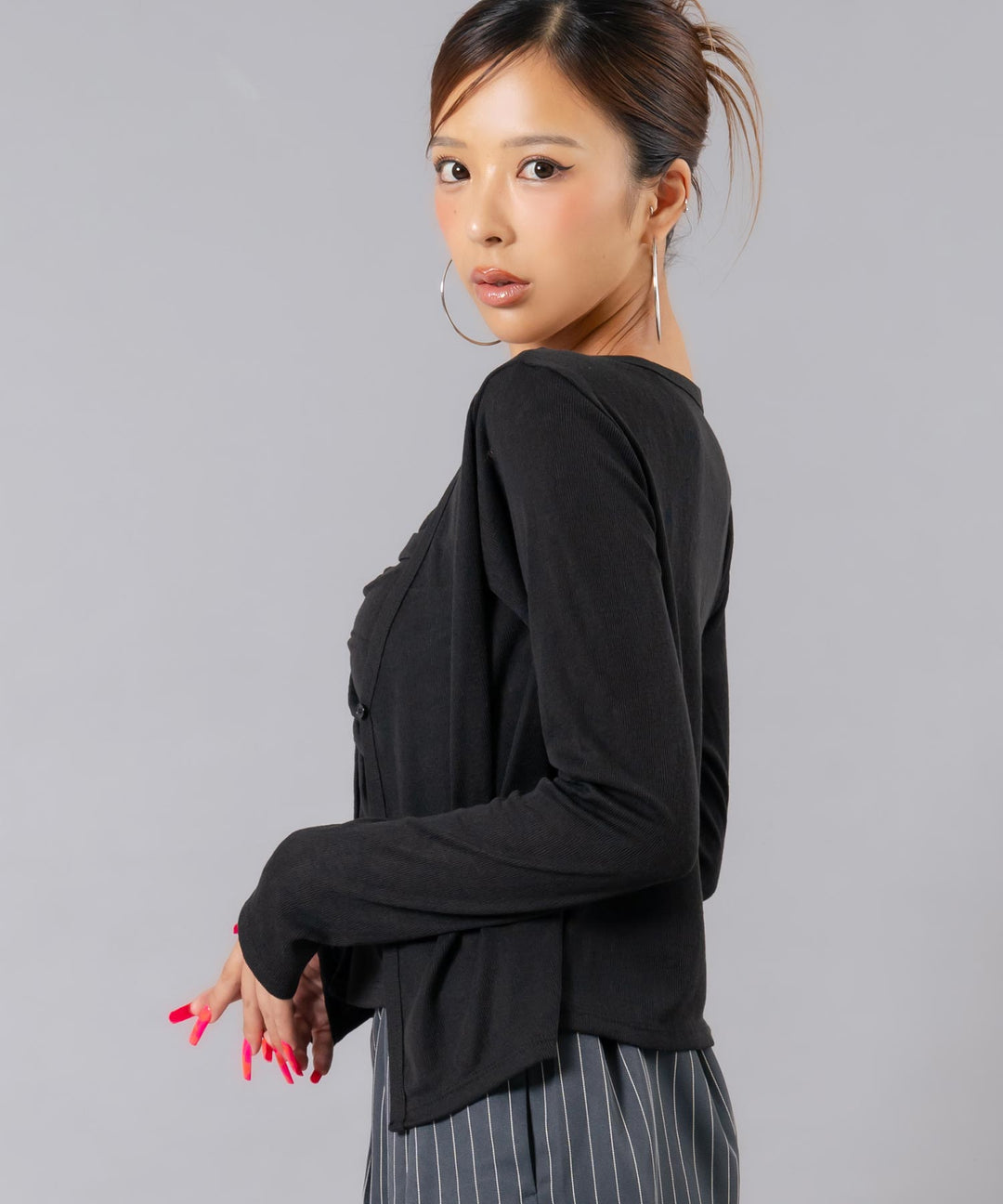 ブラック(身長：約169cm)