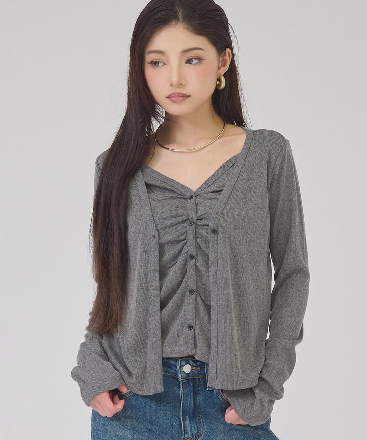 グレー(身長：約163cm)