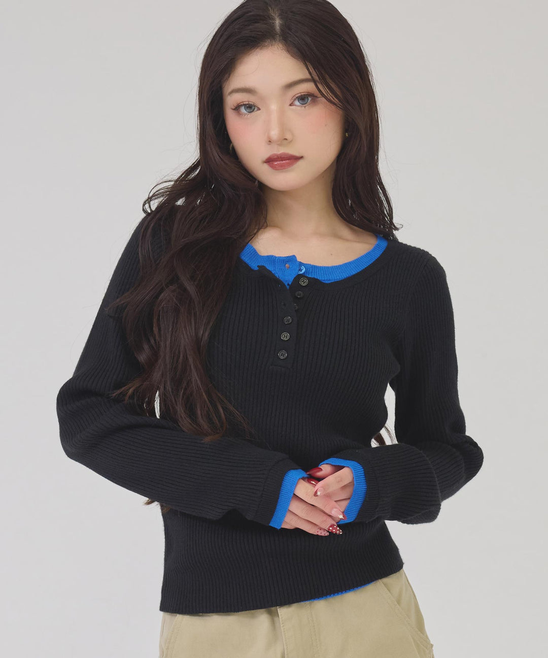 ブラック(身長：約163cm)