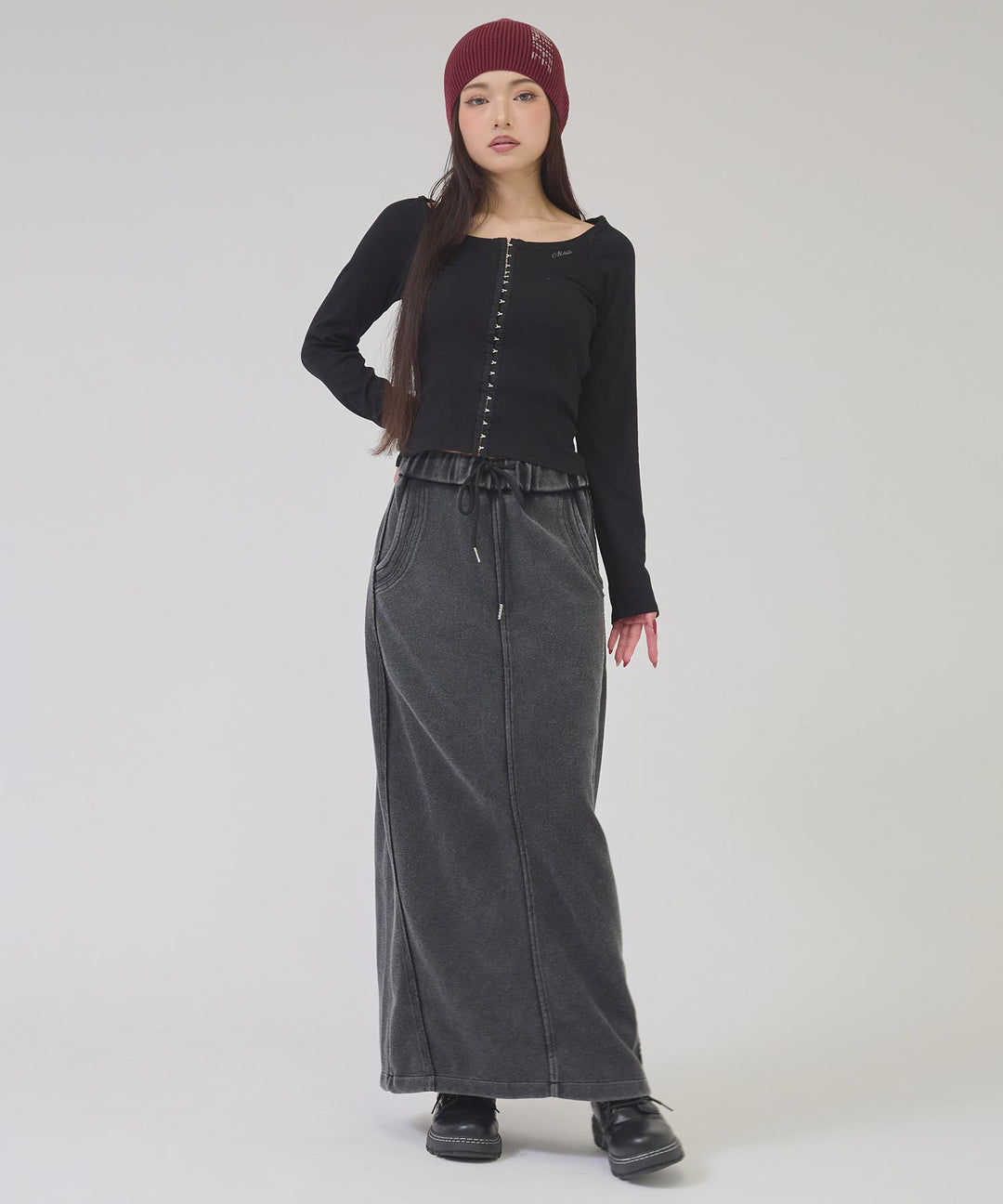 ブラック(身長：約163cm)