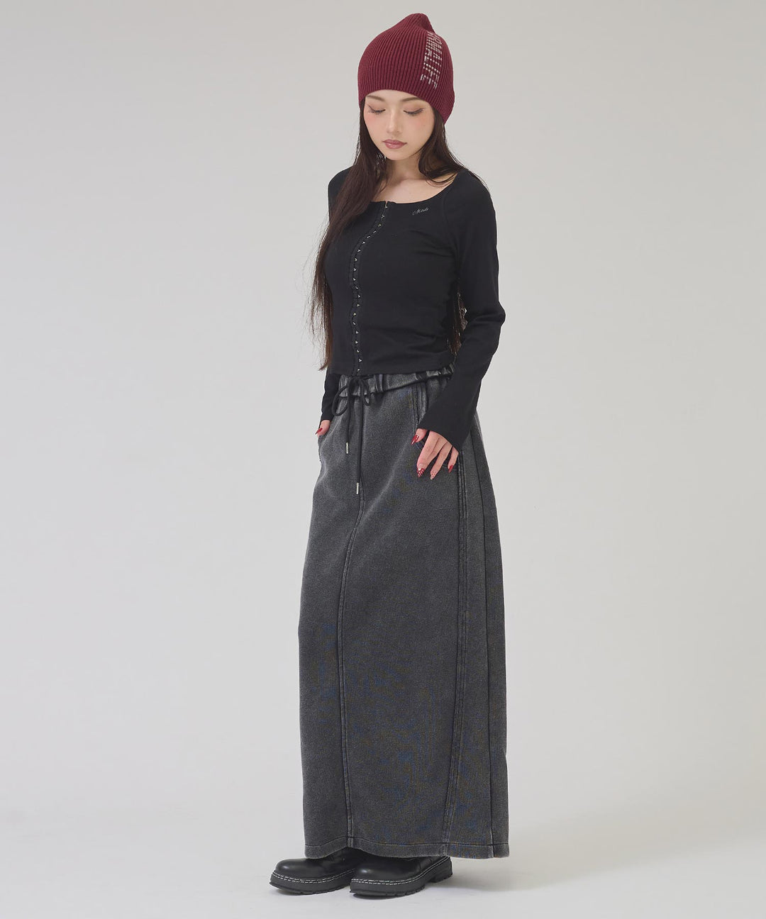 ブラック(身長：約163cm)