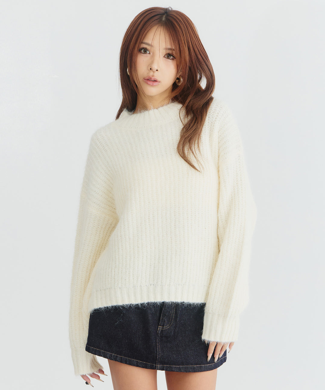 アイボリー(身長：約169cm)