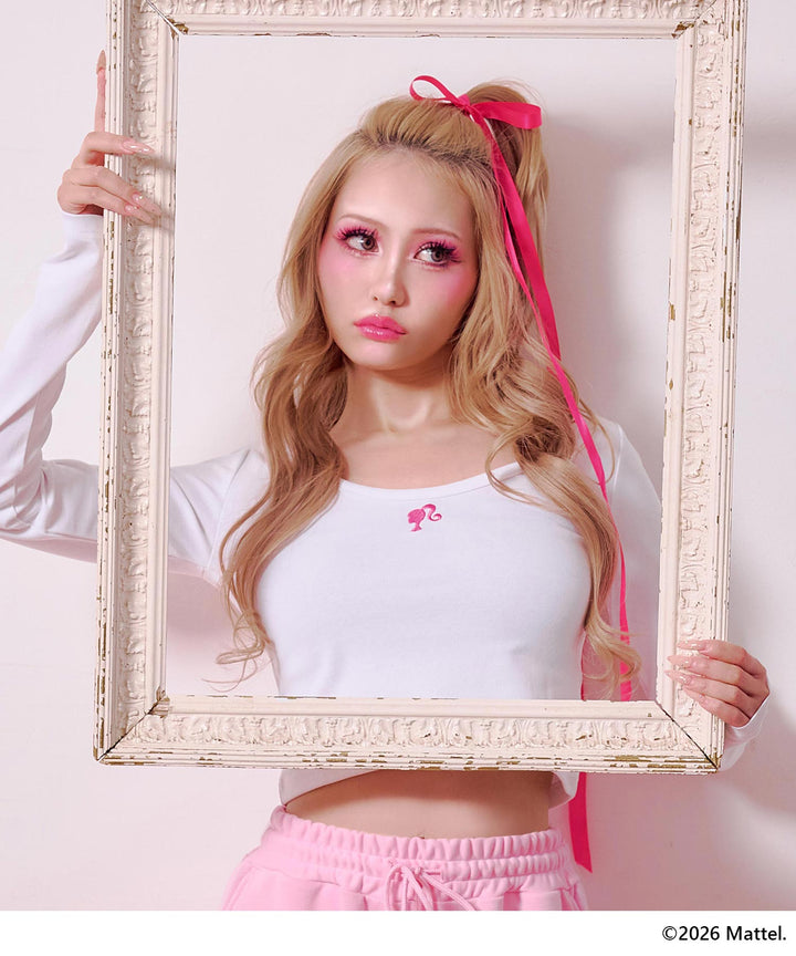 ホワイト(身長：約157cm)