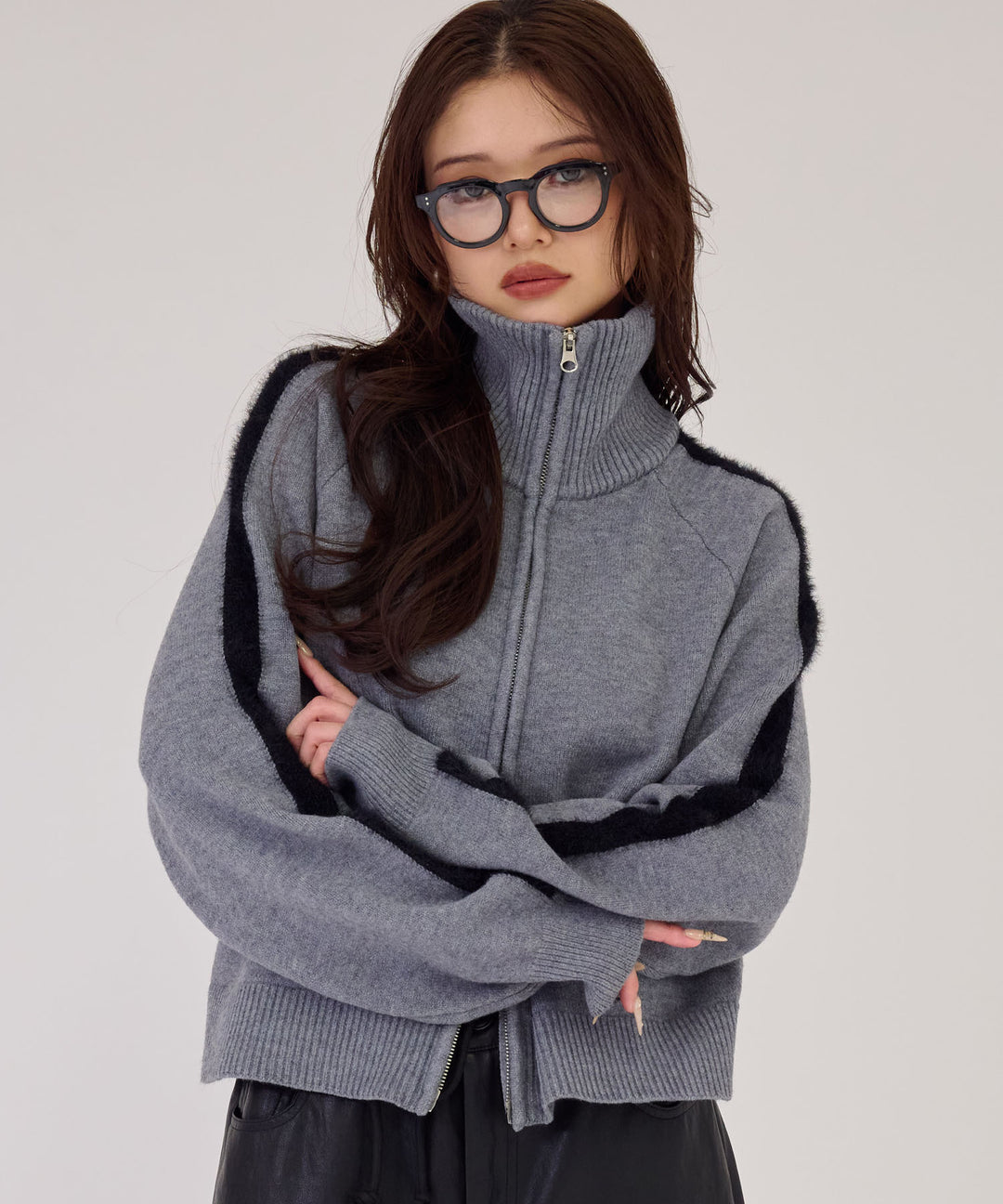 グレー(身長：約163cm)
