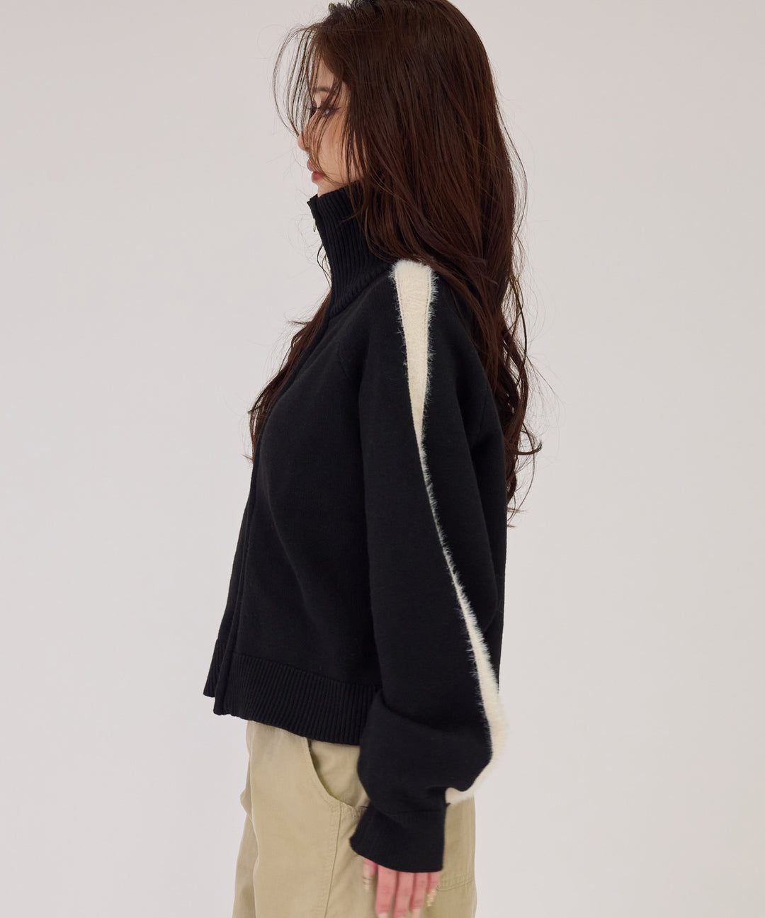 ブラック(身長：約163cm)